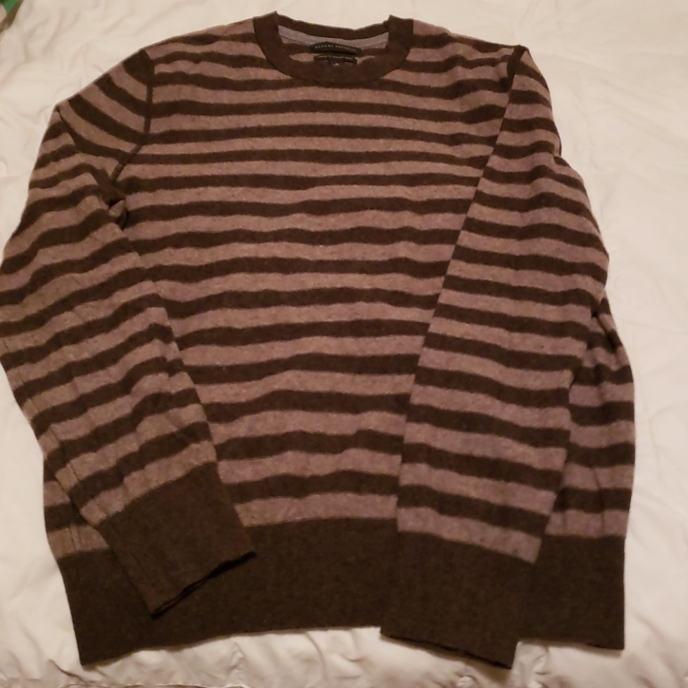 Banana Republic crew neck sweater